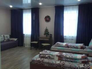 Хостел Fresh Hostel Kazan Казань Семейный номер с общей ванной комнатой-3