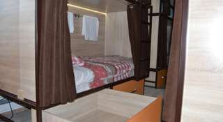 Хостел Fresh Hostel Kazan Казань Место на двухъярусной кровати в общем 8-местном номере для женщин-1